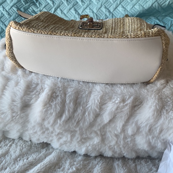 Sondra Roberts Squared straw and white leather handbag EUC - Picture 3 of 9